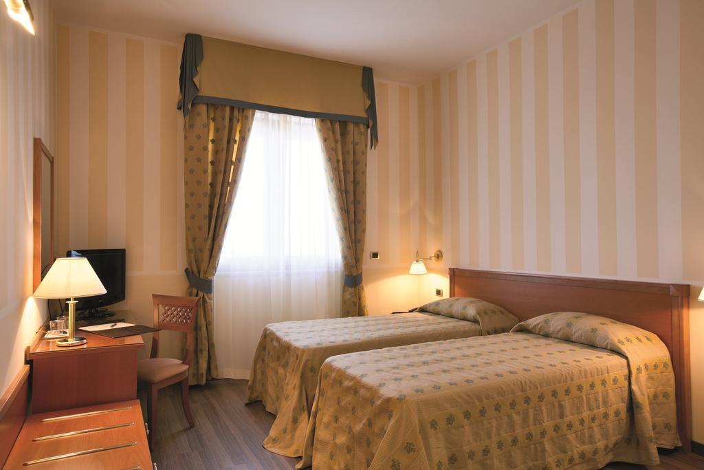 Park Hotel Elizabeth Mariotto Cameră foto